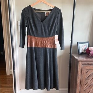 NWT’s NUE by Shani Gray Dress with Brown Waist Panel - V-Neck